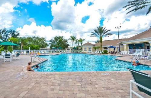 Windsor Palms Apartment | 2302 Butterfly Palm Way 302