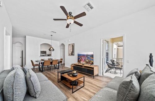 Windsor Palms Apartment | 2302 Butterfly Palm Way 302