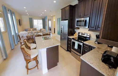 Davenport House | 25% Off 8BR Private Pool/Spa. Game Room.