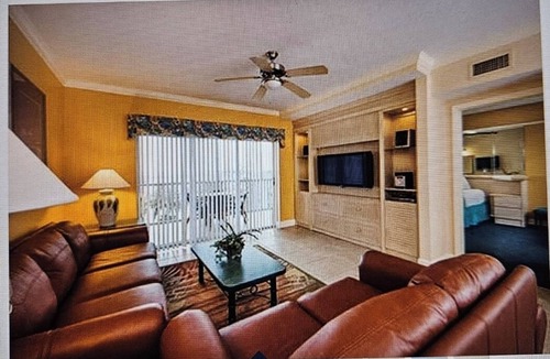 Crestwynd Bay Resort | 2BR Villa, Beautiful heated pool & Jacuzzi! Just minutes from all attractions.