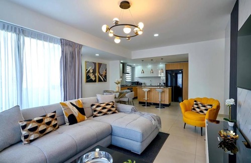 Viejo Arroyo Hondo Apartment | 2Brthecitycenterdtown Poolgym Nearcecilip