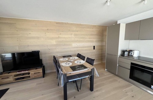 Bergers Apartment | 2nd floor, fitness, swimming pool, sauna, hammam, balcony, tv, ski locker, 50m², Alpe d'Huez