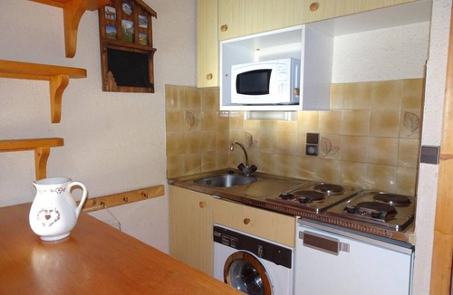 Champagny-en-Vanoise Apartment | 2nd floor, balcony, tv, 37m², Champagny-en-Vanoise