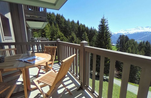 Bisanne 1500 Apartment | 3-Bedroom Apartment 8 pers Les Saisies with Balcony