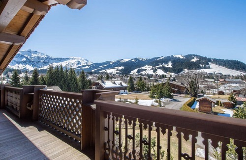 Le Planellet Apartment | 3-Bedroom Apartment in Megève South with Balcony and Wifi
