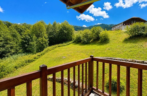 Flumet Apartment | 3-bedroom duplex at the foot of the slopes with pool and parking