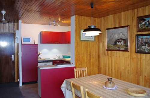 Tignes le Lac Apartment | 3-Bedroom Duplex for 8, Lake View in Tignes
