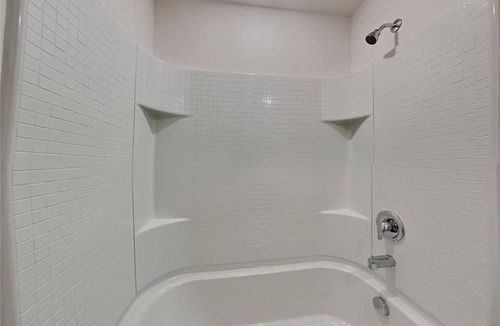 Nichols Apartment | 3 Bedroom Single family 430677 by Houzlet