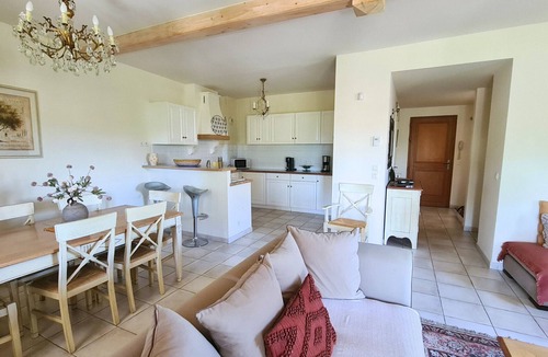 La Motte House | 3 BEDROOM TOWNHOUSE WITH GARDEN (N°528)