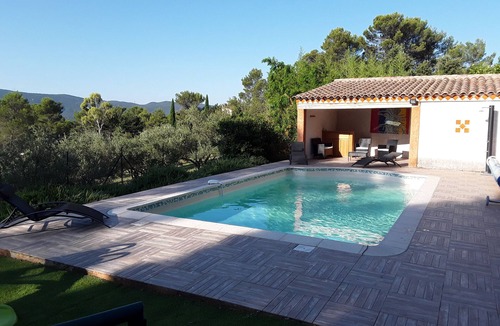 Gareoult House | 3-bedroom villa with exclusive pool