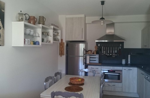 Vaujany Apartment | 3 room apartment, 56 m2, 6/7 people - quiet, in a small residence