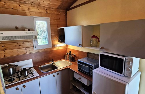 Saint-Laurent-du-Verdon Ski Chalet | 3-Room Chalet for 4 People