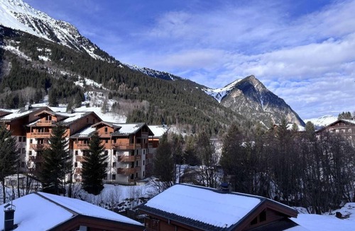Pralognan-la-Vanoise Apartment | 300m from resort center, 2nd floor, tv, 91m², Pralognan-la-Vanoise