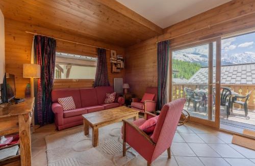 Montroc Apartment | 3BR Balcony & Parking near Argentière - Happy Rentals