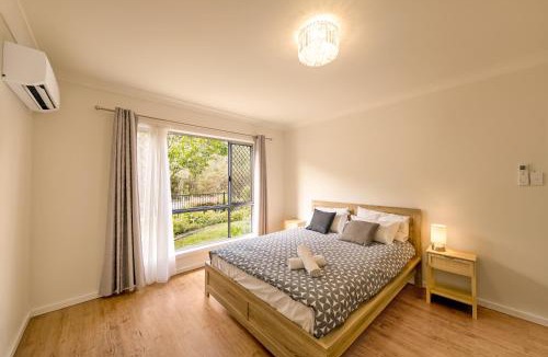 Coomera House | 3BR Coomera Duplex 2- Cute & Cosy Home Close to Theme Park