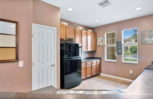 Crestwynd Bay House | 3BR townhome w/resort access & patio