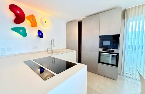 Villeneuve-Loubet Apartment | 3P Vue spectaculaire les pieds dans l’eau