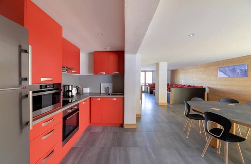 Bellentre Apartment | 3rd floor, view mountain, balcony, tv, ski locker, 124m², Montchavin La Plagne