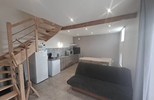 Saint-Yan House | 4/6 person cottage with heated swimming pool
