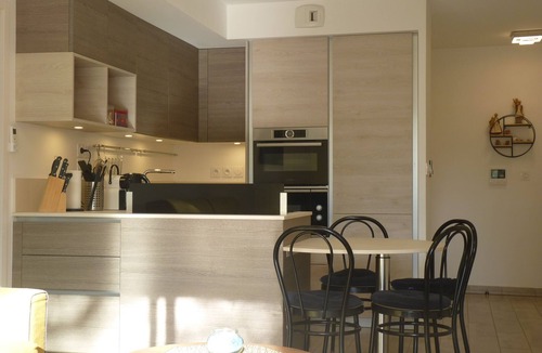 La Croix-Valmer Apartment | 4* apartment 300m from the beach, air conditioning, terrace and swimming pool, 60 m2, 2 parking spaces