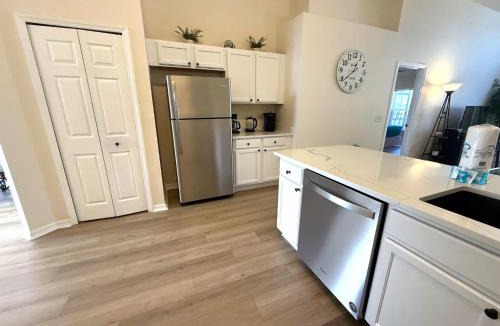 Haines City House | 4 Bedroom Villa with Private Pool & Golf Course Views