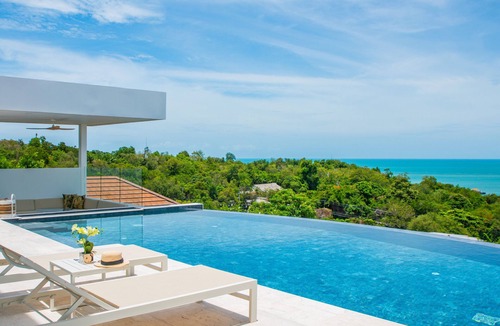 Bophut Villa | 4 BR Sea View Private Pool Villa Short Walk to Choeng Mon Beach