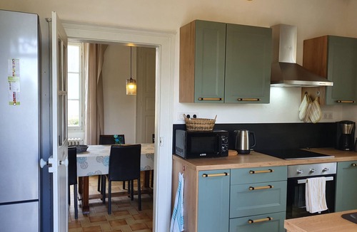 La Berthenoux Cottage | 4-star historic house with heated swimming pool (8 X 4)