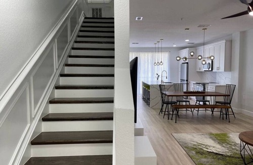 Florida Central Atlantic Coast House | 4831 Tidecrest Ave #152 zsl · Modern Townhouse near convention Center Universal