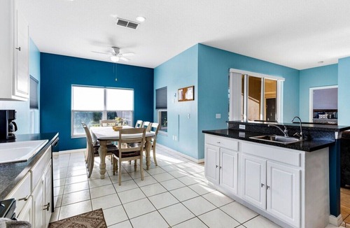Crescent Lakes House | 4BR Lake View Villa, West Pool, Gated, Near Disney