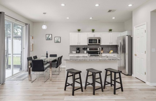 Legacy Park House | 4BR pool home - 15 mins to Disney World