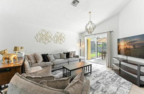 Lake Berkley House | 4BR Pool Home at Lake Berkley