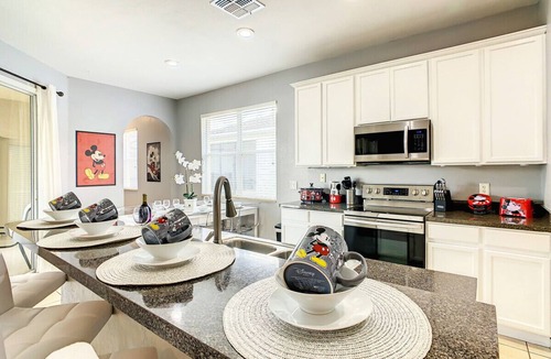 Trafalgar Village House | 4BR| Trafalgar Resort| Game Room| Pool & BBQ Grill