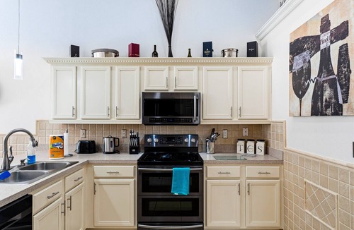 Seasons House | 4BR Villa, South-Facing Pool & Spa, Near Disney