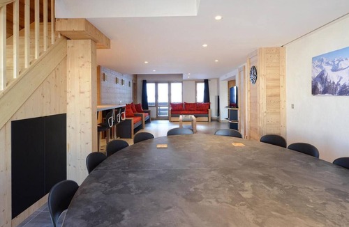 Bellentre Apartment | 4th floor, balcony, tv, ski locker, 168m², Montchavin La Plagne