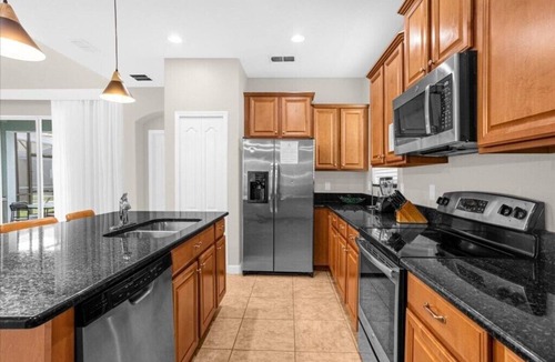 Bay Lake House | 5 BD/5 BA/Paradise Palms (2966 BP)
