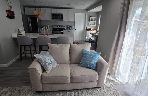 Lake Magdalene House | 5 Bedroom Home Minutes from Attractions & Downtown