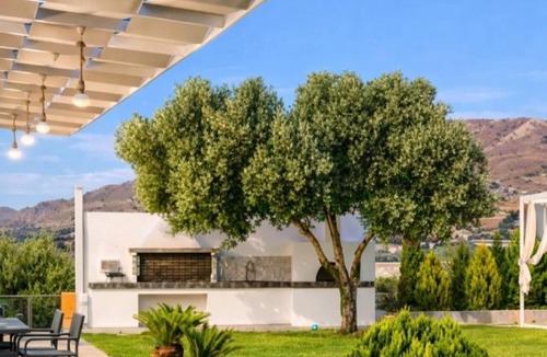 Gramvousa Villa | 500 sqm Private Garden, Outdoor Kitchen, near Falasarna & Balos Beach