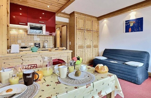 Tignes le Lac Apartment | 50m from resort center, 4th floor, view mountain, balcony, tv, 30m², Tignes