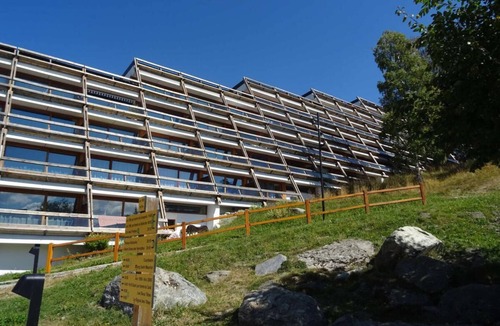 Arc-1600 Apartment | 50m from resort center, 1st floor, tv, 14m², Les Arcs