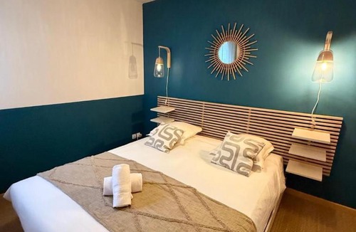 Saint Michel - Mairie Apartment | 53 Anvers - 1 Bedroom - Saxe Gambetta