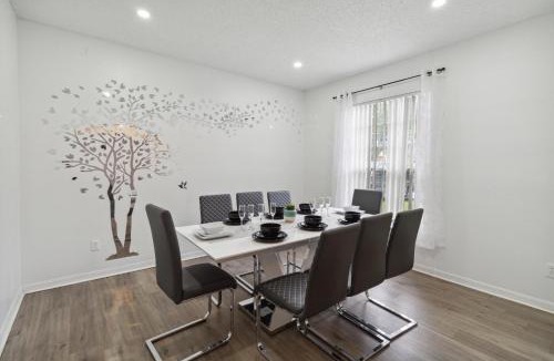 Sunset Ridge House | 54 Pool Home Located In Sunset Ridge Community!