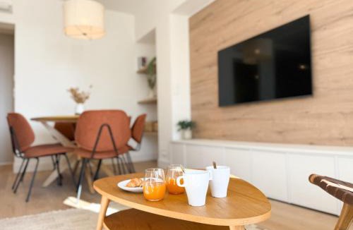 Le Suquet Apartment | 5A - APARTMENT FACING PORT & Town Hall