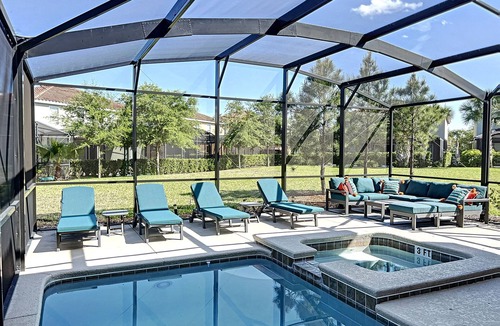 Loughman House | ✨ 5BR Disney Dream Villa | Theater, Pool & Game Loft