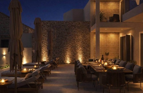 Pigi Villa | 5BR Villa with Pool, Outdoor Cinema & Fire Pit