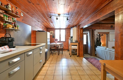 Les Clefs Apartment | 5P - 2 Bedrooms - Garden Level Apartment - Aravis Annecy