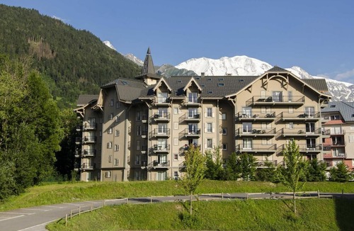 Saint-Gervais-les-Bains Apartment | 5th floor, swimming pool, balcony, parking, tv, 44m², Saint Gervais