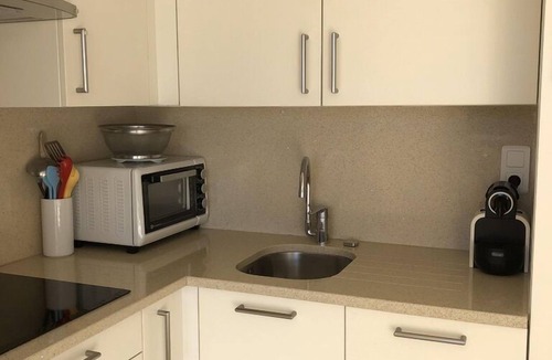 Le Lavandou Apartment | 600m from ST CLAIR BEACH, beautiful sea view to the south