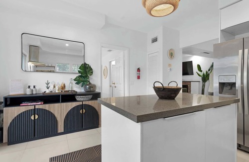 Midtown House | 7BD Downtown Oasis - Pool - 10 Mins to South Beach