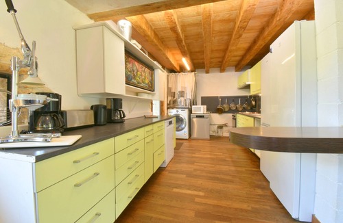 Lignieres House | 8-bedroom gîte, covered swimming pool and heated pool, 5000m2 green space.