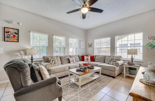 Kissimmee Villa | 8 Mi to Disney: Villa w/Screened Pool & Lanai